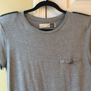 Basic Gray Tee with detail